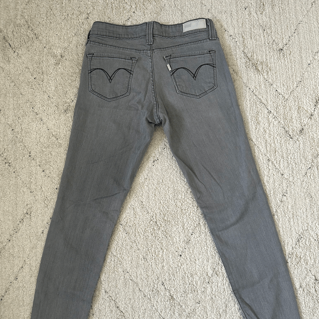 Jeans Levi’s Demi Curve Gris