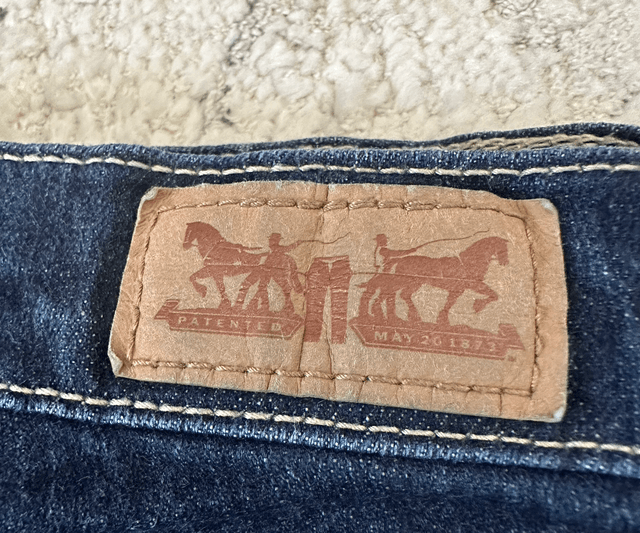 Jeans Levi’s 524 Too Superlow